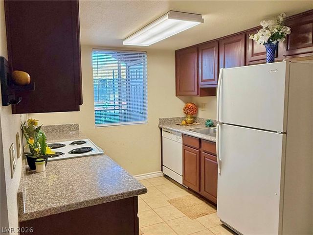 5185 Indian River Drive 227, Las Vegas, NV 89103