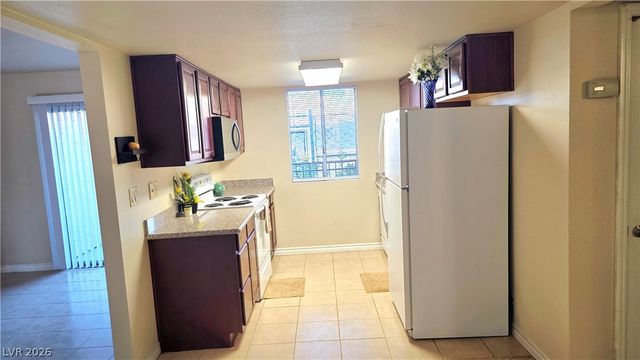5185 Indian River Drive 227, Las Vegas, NV 89103