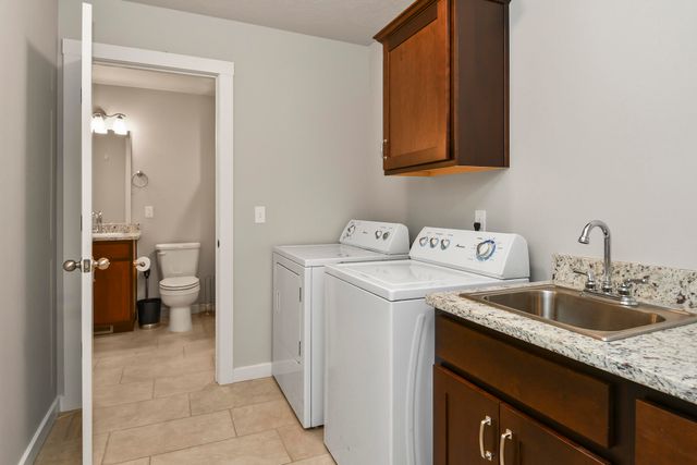 714 N Fox Hill Circle, Nixa, MO 65714