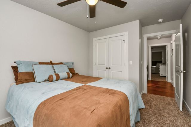 714 N Fox Hill Circle, Nixa, MO 65714