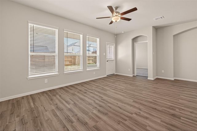 13713 Windward Mist Drive, Texas City, TX 77535