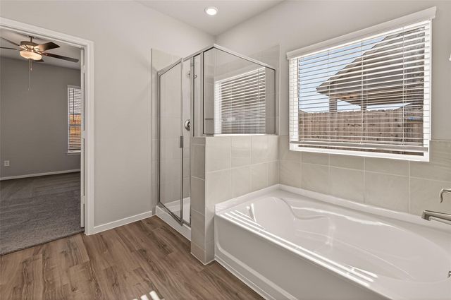 13713 Windward Mist Drive, Texas City, TX 77535