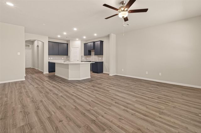 13713 Windward Mist Drive, Texas City, TX 77535