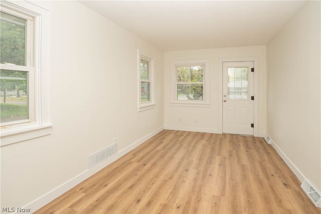 2325 Eastlawn Avenue, Akron, OH 44305