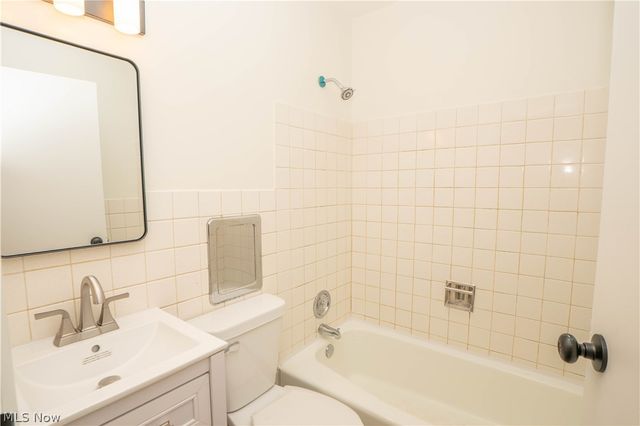2325 Eastlawn Avenue, Akron, OH 44305