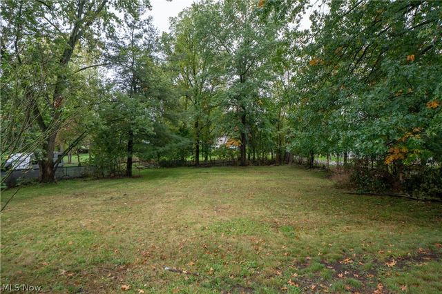 2325 Eastlawn Avenue, Akron, OH 44305