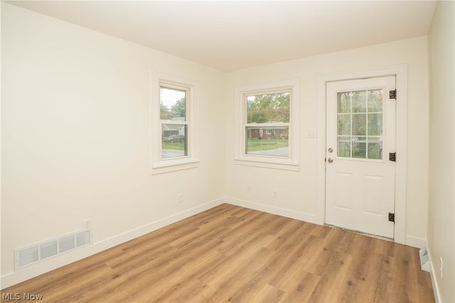 2325 Eastlawn Avenue, Akron, OH 44305