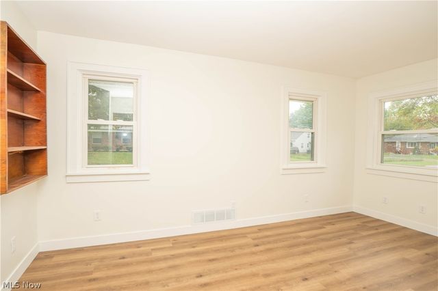 2325 Eastlawn Avenue, Akron, OH 44305
