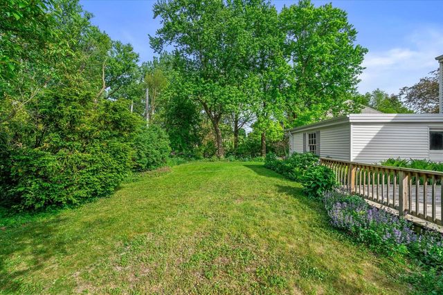 6060 N Alberta LANE, Glendale, WI 53217