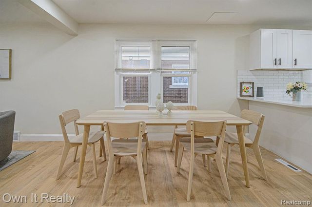 21732 Tenny Street, Dearborn, MI 48124