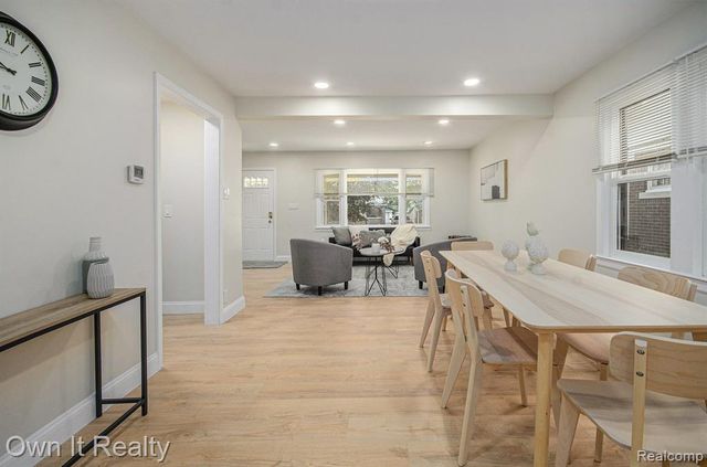 21732 Tenny Street, Dearborn, MI 48124