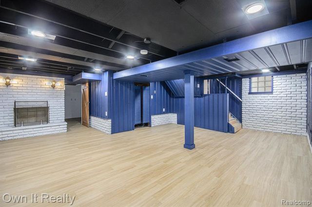 21732 Tenny Street, Dearborn, MI 48124