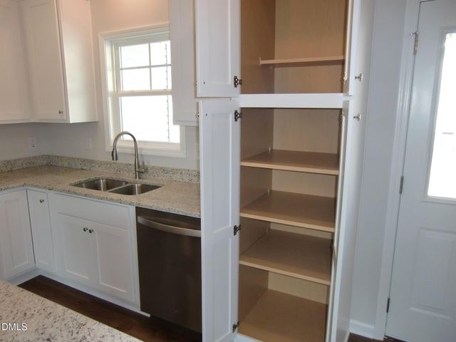 100 Covington Lane, Dunn, NC 28334