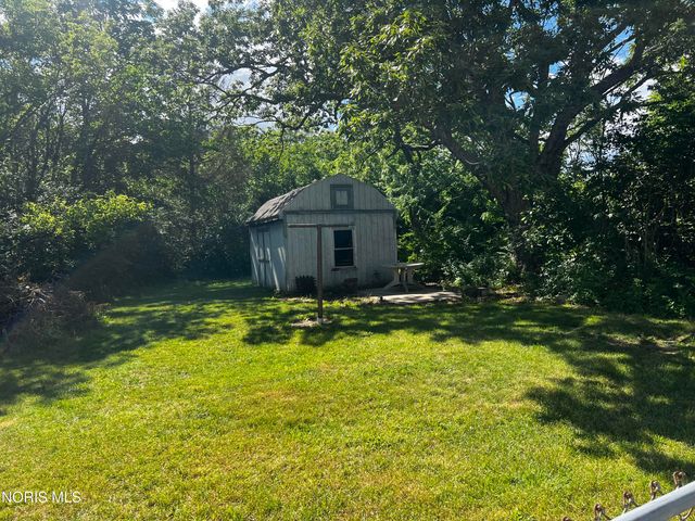 26021 Luckey Road, Walbridge, OH 43465