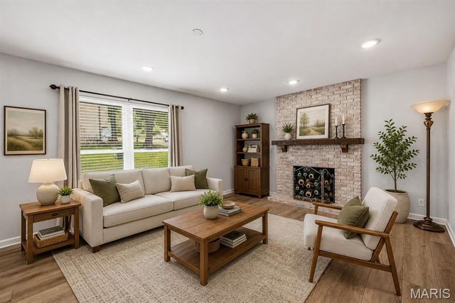 6031 Treeridge Trail, St Louis, MO 63129