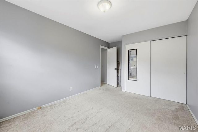 6031 Treeridge Trail, St Louis, MO 63129