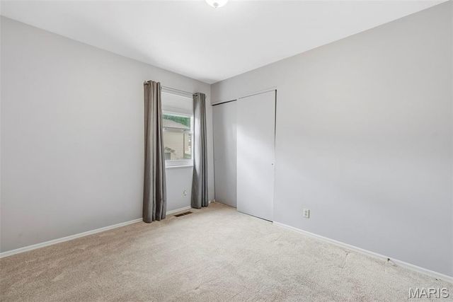 6031 Treeridge Trail, St Louis, MO 63129