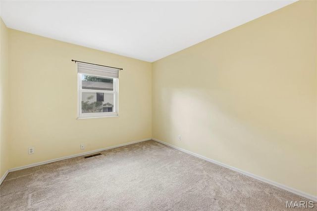 6031 Treeridge Trail, St Louis, MO 63129