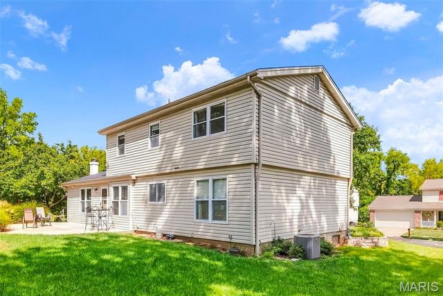 6031 Treeridge Trail, St Louis, MO 63129