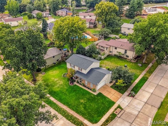 6031 Treeridge Trail, St Louis, MO 63129