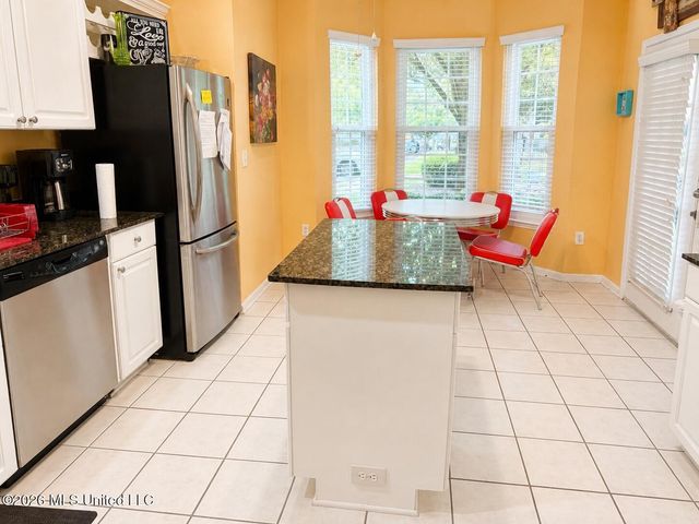 2252 Beach Drive, 401, Gulfport, MS 39507