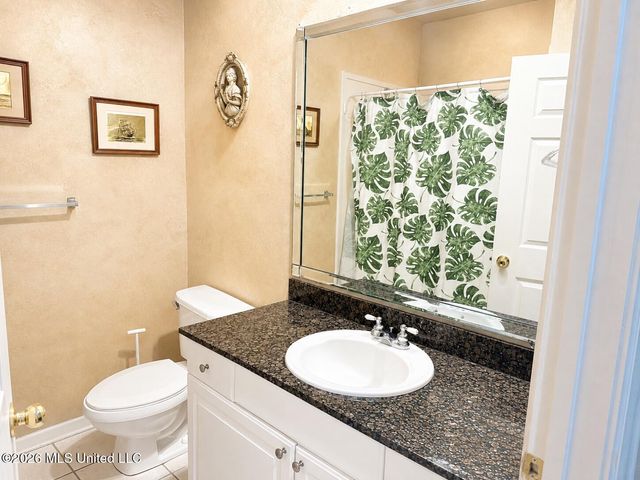2252 Beach Drive, 401, Gulfport, MS 39507