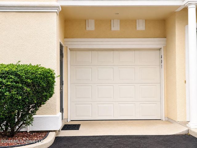 2252 Beach Drive, 401, Gulfport, MS 39507