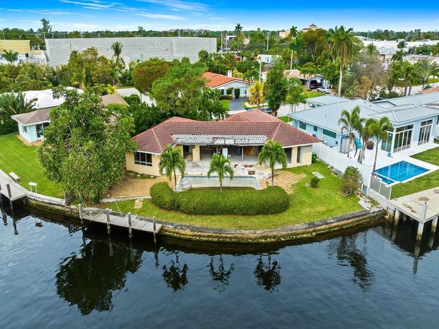 2212 NE 17th Place, Fort Lauderdale, FL 33305