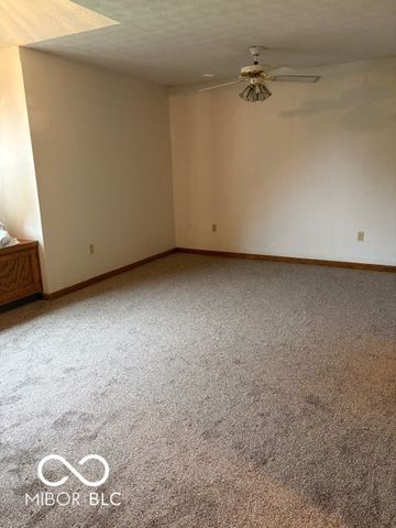 1207 Sugar Hill Drive, Rushville, IN 46173
