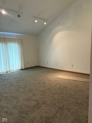 1207 Sugar Hill Drive, Rushville, IN 46173