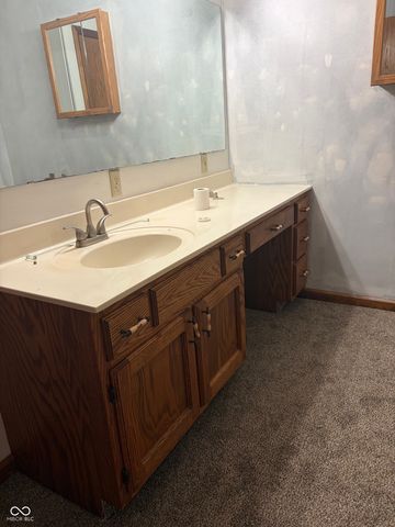 1207 Sugar Hill Drive, Rushville, IN 46173