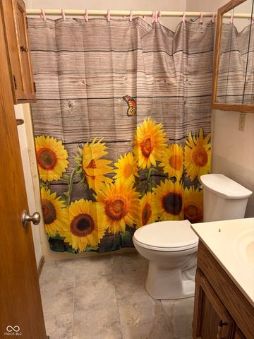 1207 Sugar Hill Drive, Rushville, IN 46173