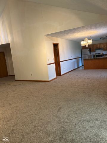 1207 Sugar Hill Drive, Rushville, IN 46173