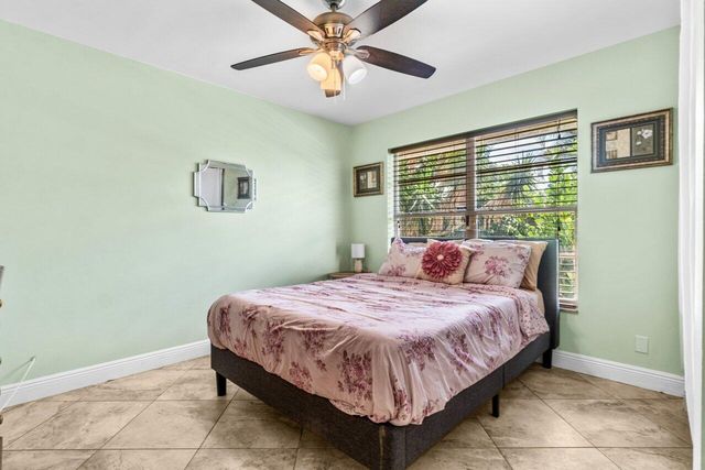 1352 Wyndcliff Drive, Wellington, FL 33414