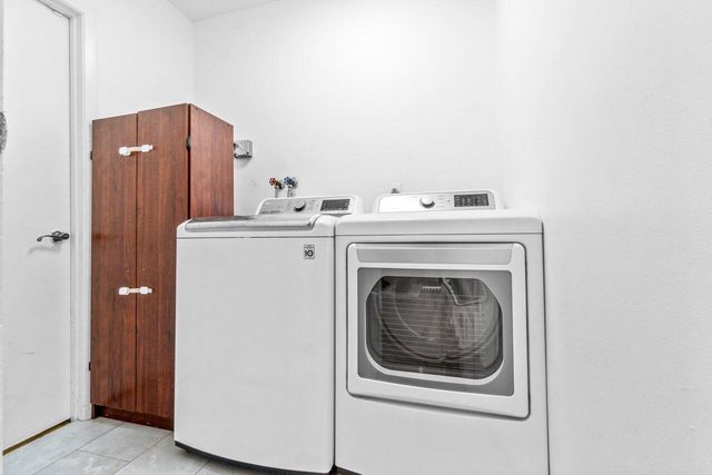 1352 Wyndcliff Drive, Wellington, FL 33414