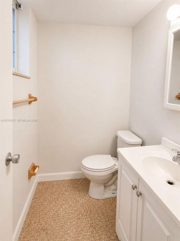 240 Galen Drive 214, Key Biscayne, FL 33149