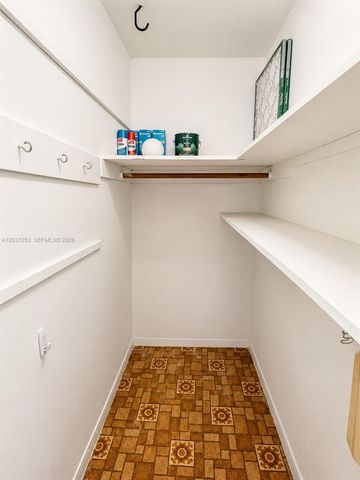 240 Galen Drive 214, Key Biscayne, FL 33149