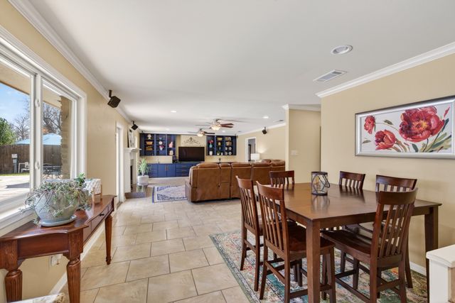 5731 Lovers Lane, Shreveport, LA 71105