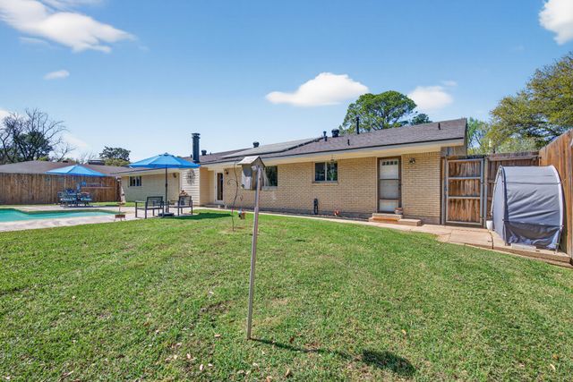 5731 Lovers Lane, Shreveport, LA 71105