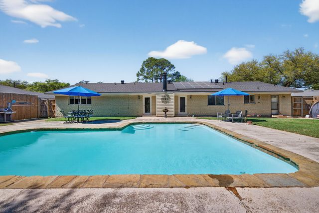 5731 Lovers Lane, Shreveport, LA 71105