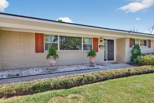 5731 Lovers Lane, Shreveport, LA 71105