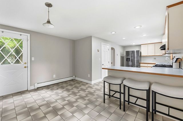 1 Gwinnett St, Boston, MA 02136