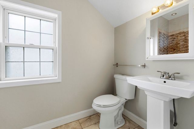 1 Gwinnett St, Boston, MA 02136