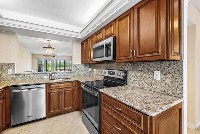5054 Golfview Court 1514, Delray Beach, FL 33484