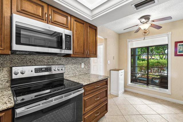 5054 Golfview Court 1514, Delray Beach, FL 33484
