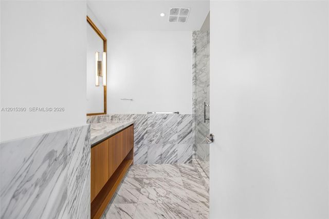 175 SE 25 Road 1203, Miami, FL 33129