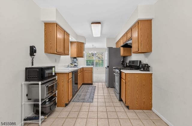 46 Haverhill Ct, Montgomery Twp., NJ 08540