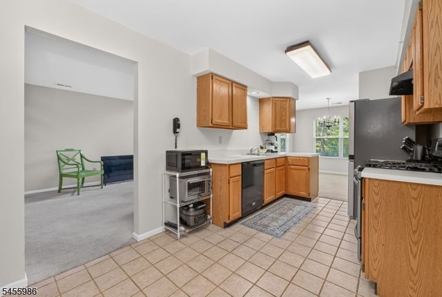 46 Haverhill Ct, Montgomery Twp., NJ 08540