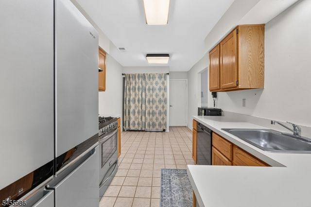 46 Haverhill Ct, Montgomery Twp., NJ 08540
