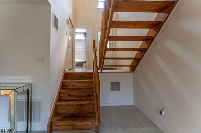 46 Haverhill Ct, Montgomery Twp., NJ 08540